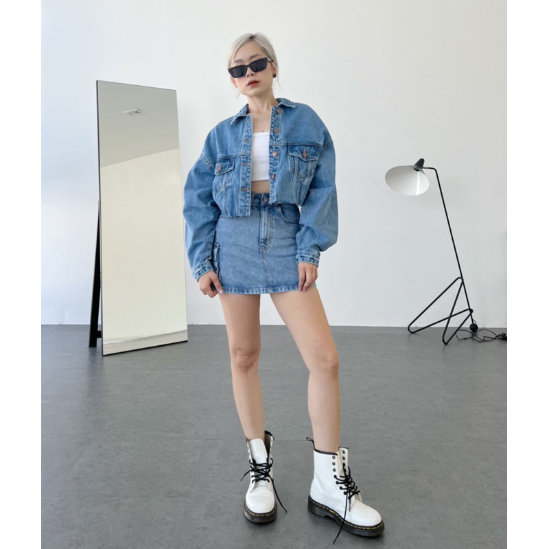 KJ2301 Khoác jean crop dáng rộng