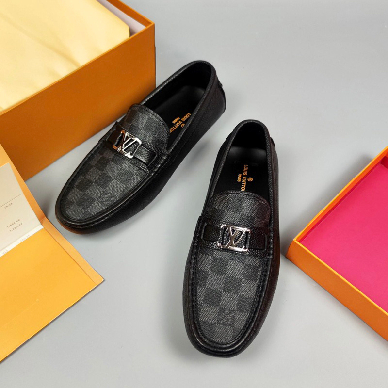 Giày lười nam L.V hoạ tiết caro trẻ trung,khuy trắng nổi bật, da bò thật, có video quay tại shop
