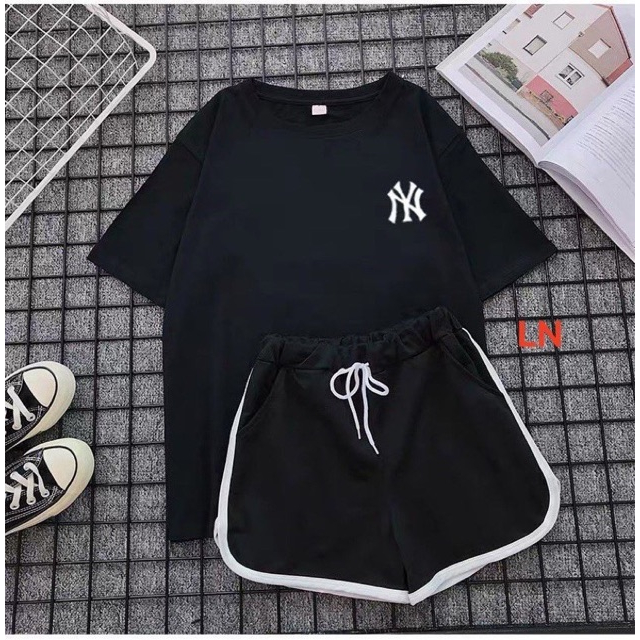 Sét Bộ Đồ Nữ Mặc Ngủ, Mặc Ở Nhà Ngắn Mùa Hè, Áo Phông Cotton Mát Mịn In Mặt Chuột Nơ Kèm Quần Đùi Viền Thun Cát