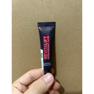 (7.5ml)-Serum Loreal Paris dung dịch cấp ẩm tối đa - TUÝP TÍM