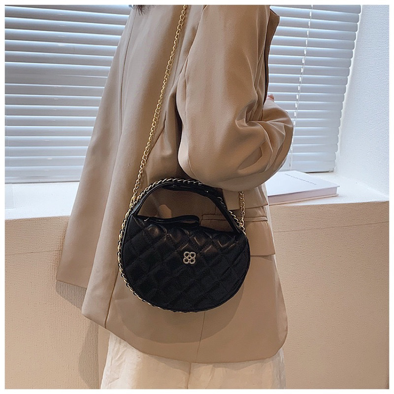 Túi xách nữ dáng tròn viền xích mẫu mới 2023