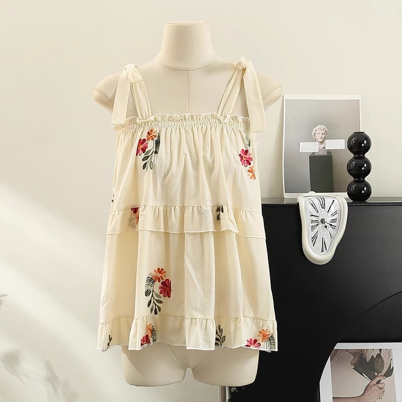 Áo Hai Dây Thêu Hoa Hai Tầng Cổ Vuông - Áo Váy 2 Dây Hoạ Tiết Thêu Hoa Thời Trang Nữ Mùa Hè