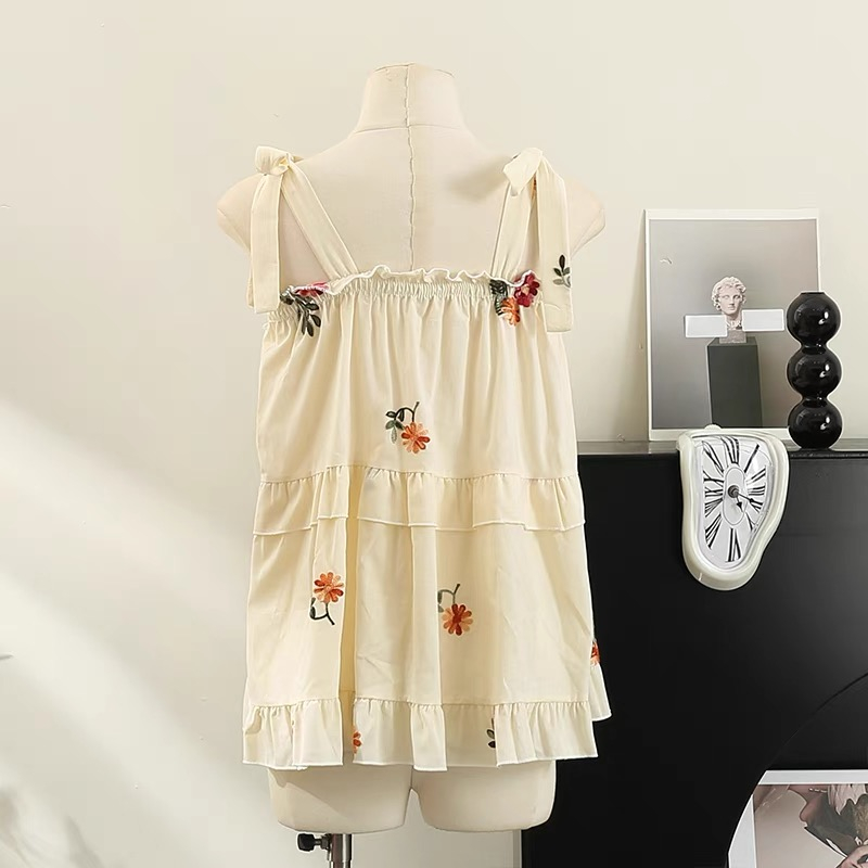 Áo Hai Dây Thêu Hoa Hai Tầng Cổ Vuông - Áo Váy 2 Dây Hoạ Tiết Thêu Hoa Thời Trang Nữ Mùa Hè