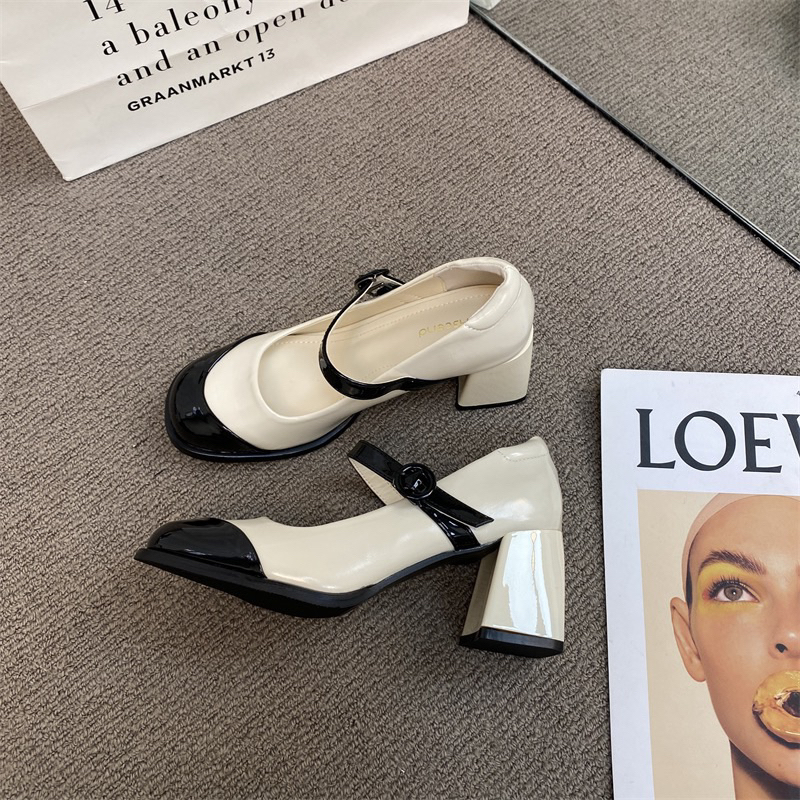 Giày mary Jane phối mũi da bóng mẫu mới bộ sưu tập Xuân hè 2023