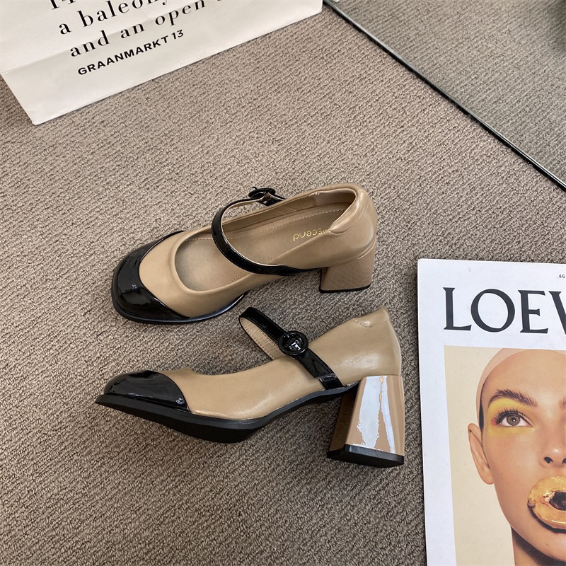 Giày mary Jane phối mũi da bóng mẫu mới bộ sưu tập Xuân hè 2023
