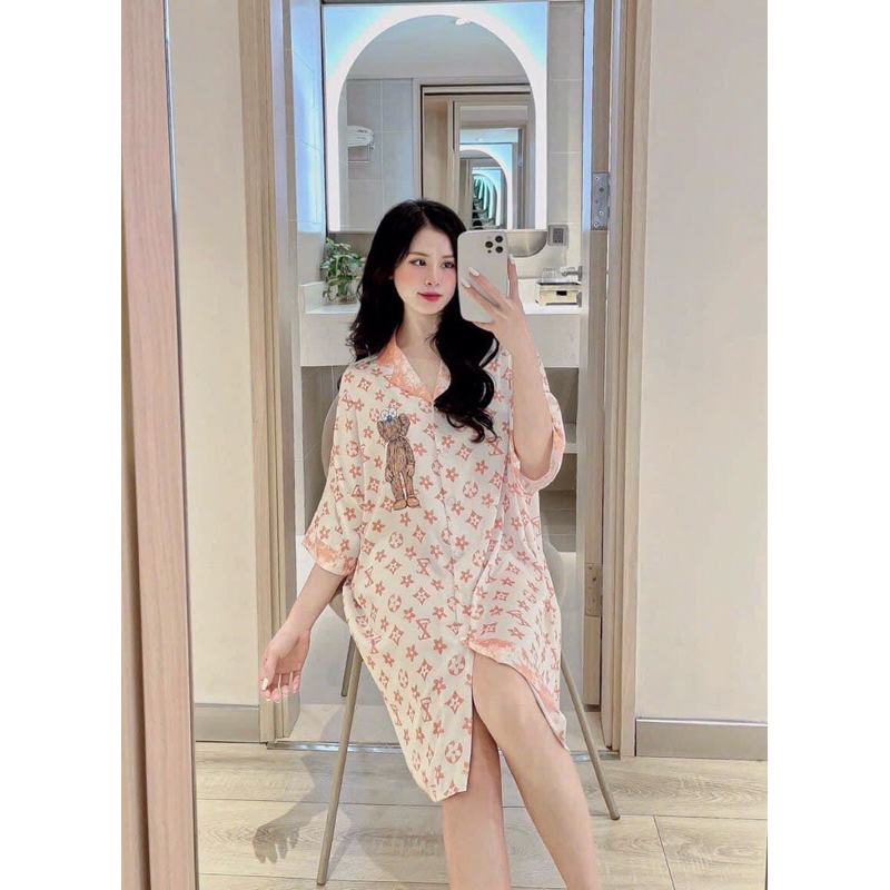 ❤️Hàng QC❤️Váy sơ mi gấu xanh tay lỡ đLEISURE_Thanhhien997_lụa satin cao cấp,do
