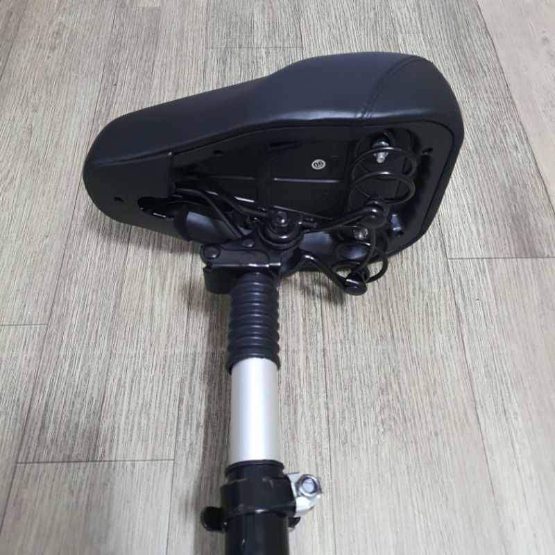 Bộ Yên Gấp Gọn Giảm Sóc Dành Cho Xe Điện , Xe Scooter