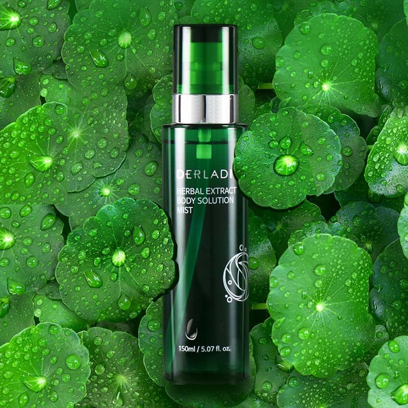 Xịt mụn lưng mờ thâm Derladie Herbal Extract Body Solution Mist 150ml