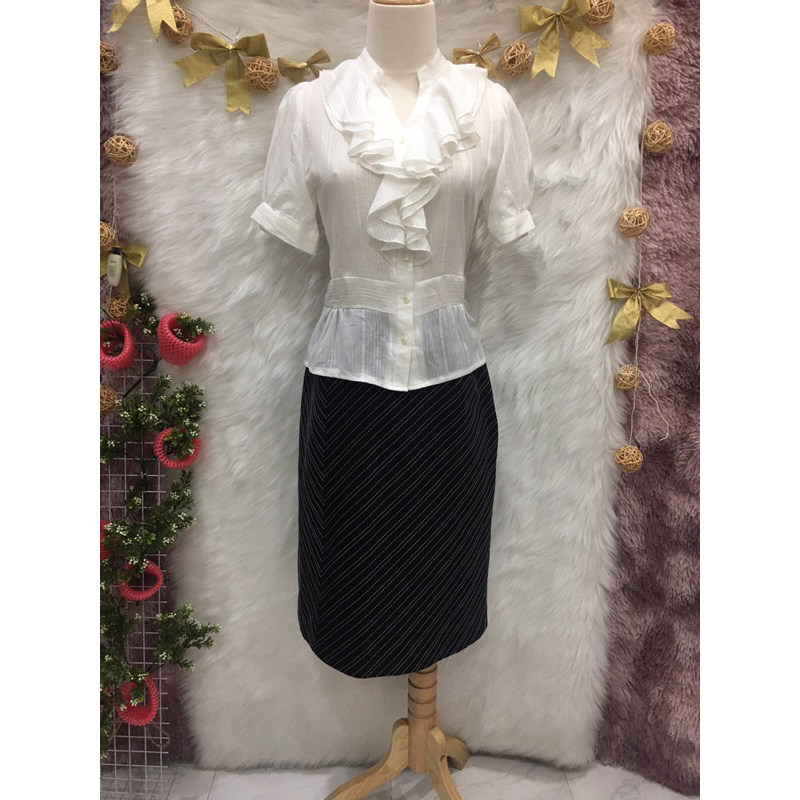 Áo Peplum Xô cổ chìa khóa bèo tầng 2 hand Hafn Quốc hiệu DDOWA- Size S