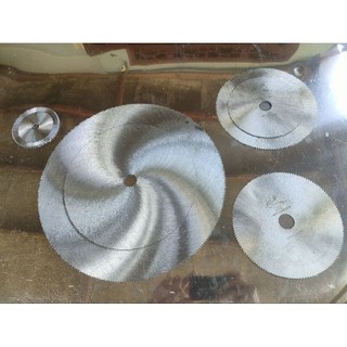 Lưỡi cắt nhựa mica, pvc, pc... lưỡi siêu mịn không ba via.