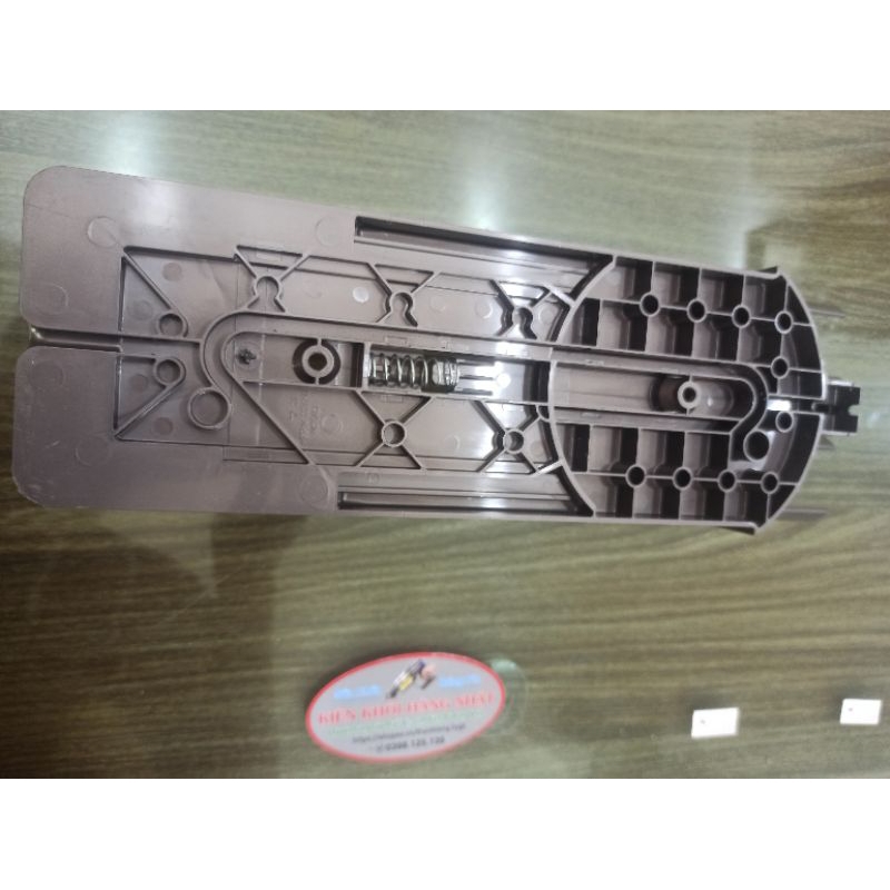 Đế sạc treo tường máy hút bụi DC35, DC45