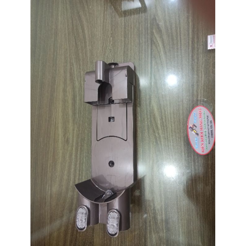 Đế sạc treo tường máy hút bụi DC35, DC45