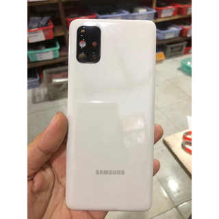 Nắp lưng Samsung M51 có kính camera