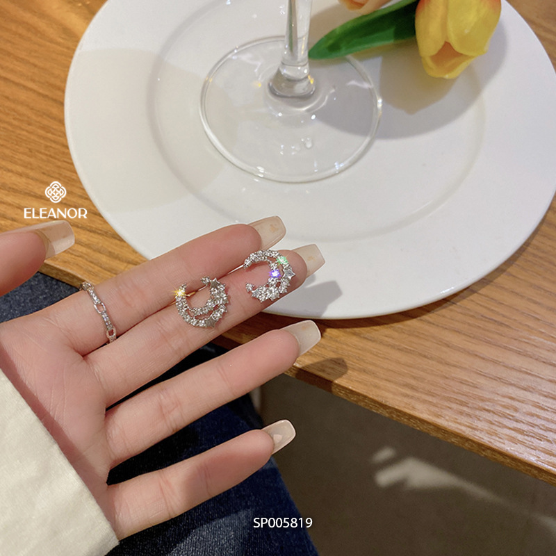 Bông tai nữ chuôi bạc 925 Eleanor Accessories hình mặt trăng họa tiết ngôi sao đính đá phụ kiện trang sức 5819