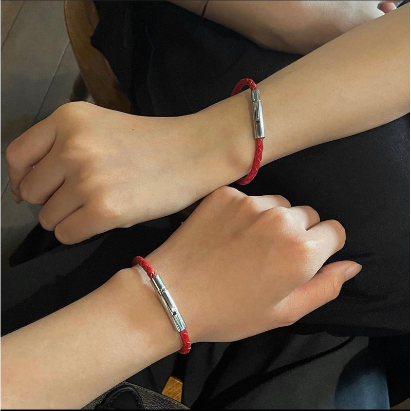 Vòng tay da - màu đỏ Madde/ leather bracelet/2412