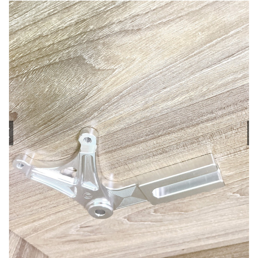 Pát sau Winner/Sonic đi size đĩa 240mm quay lên xài heo 2 piston đối xứng Bremb@/Adelin/Frando