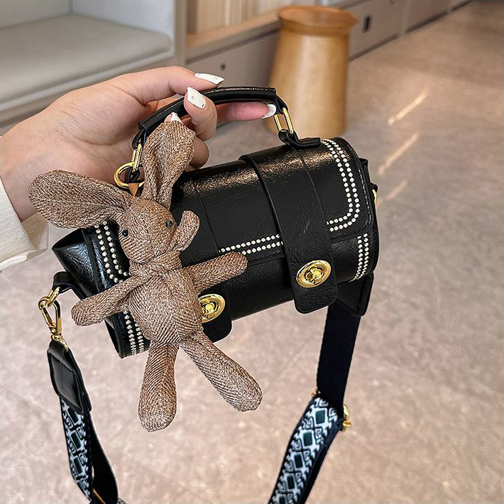 Túi Xách Nữ Đeo Chéo Đeo Vai Quai Xách Kèm Thỏ Quảng Châu - 4057