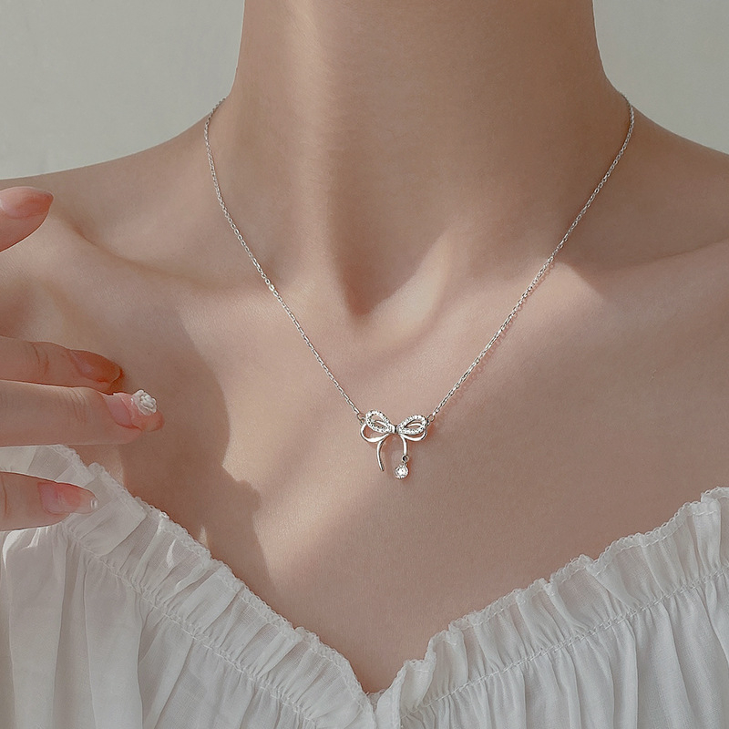 Dây Chuyền Mặt Nơ Đính Đá Dễ Thương Cho Nữ Sinh A07