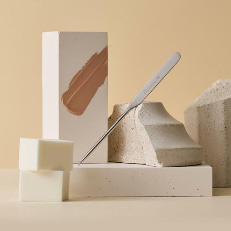 Set tán nền Picasso Makeup Spatula kèm 2 mút tán