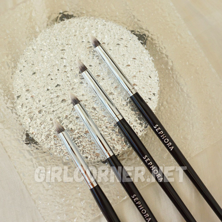 Cọ Nhấn Đuôi Mắt Sephora 24 Smockey Liner Brush