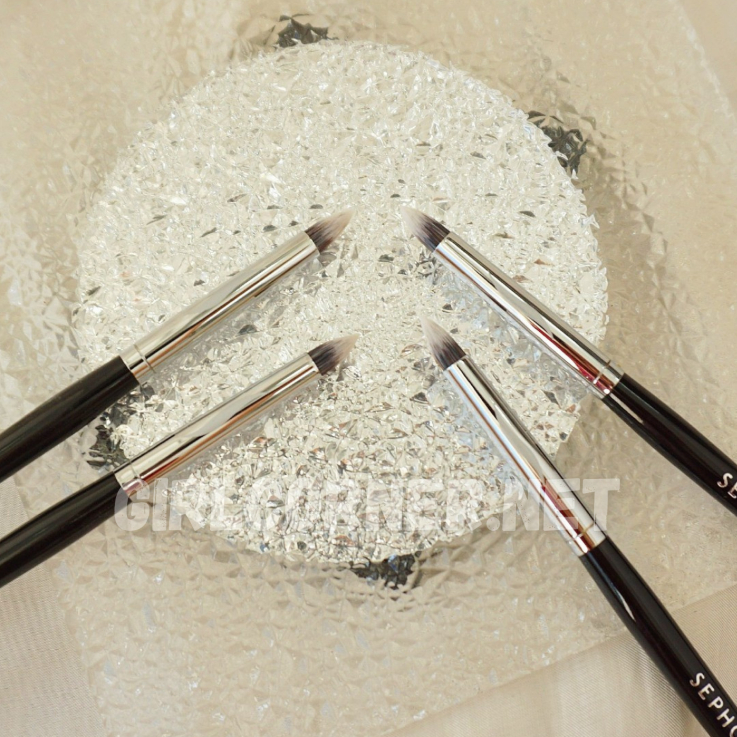 Cọ Nhấn Đuôi Mắt Sephora 24 Smockey Liner Brush