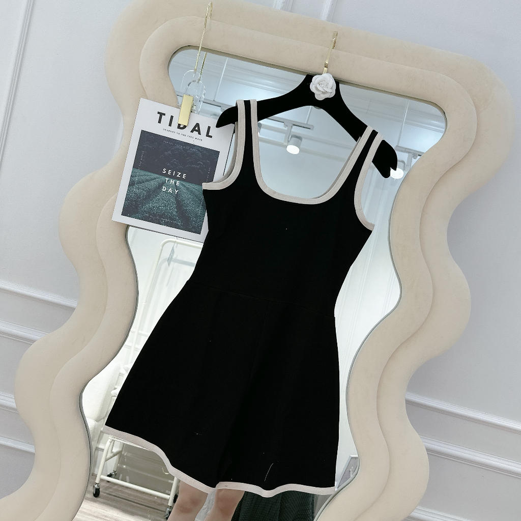 Bộ jumsuits đen phối viền kiểu dáng ôm body sexy PANOSI - B704 | BigBuy360 - bigbuy360.vn