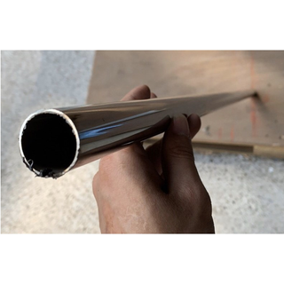 Thanh inox tròn làm kệ trưng bày quần áo HTD-TT02