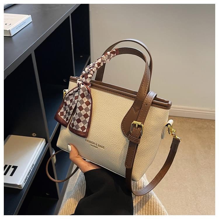 Túi Nữ Đeo Chéo Dáng Xinh Thiết Kế Phong Cách Thời Trang Hàn Quốc Cá Tính Lịch Lãm Siêu Hot - TN13 | BigBuy360 - bigbuy360.vn