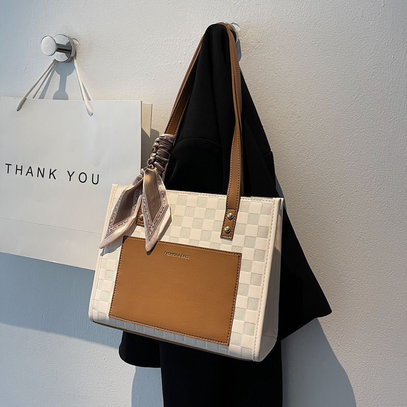 Túi nữ đeo chéo da đẹp dáng xinh túi xách nữ hot nhất hiện nay Đi Chơi Dự Tiệc Phong Cách Hàn Quốc - TN18 | BigBuy360 - bigbuy360.vn