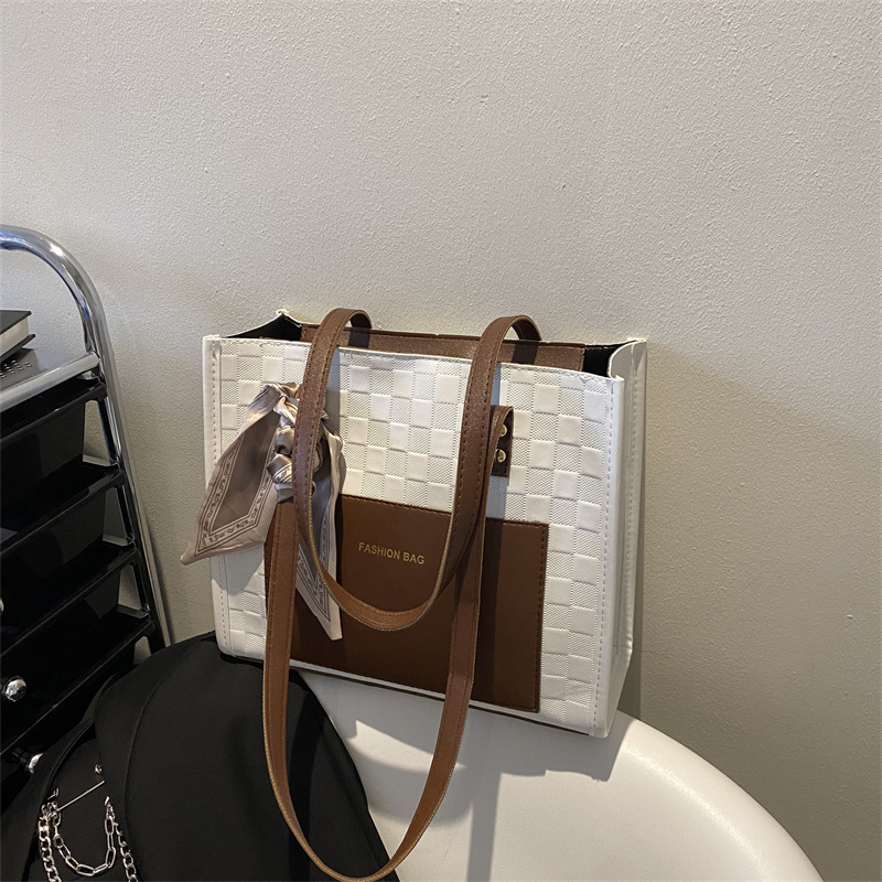 Túi nữ đeo chéo da đẹp dáng xinh túi xách nữ hot nhất hiện nay Đi Chơi Dự Tiệc Phong Cách Hàn Quốc - TN18 | BigBuy360 - bigbuy360.vn