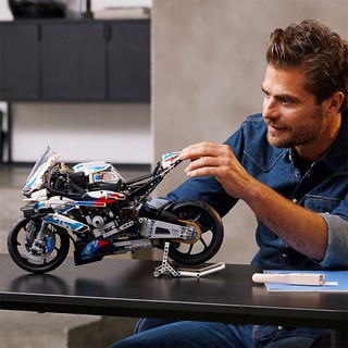 BỘ LẮP RÁP LEGO TECHNIC 42130 SIÊU MÔ TÔ BMW