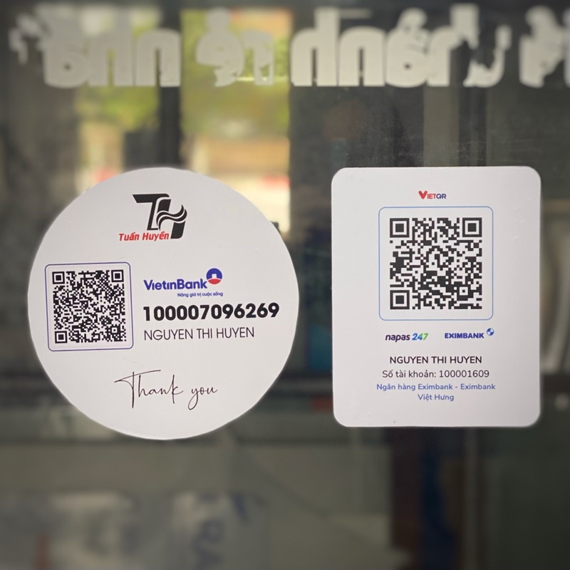 Miếng dán QR code ngân hàng in theo yêu cầu, không phai màu, không để lại keo khi bóc đi