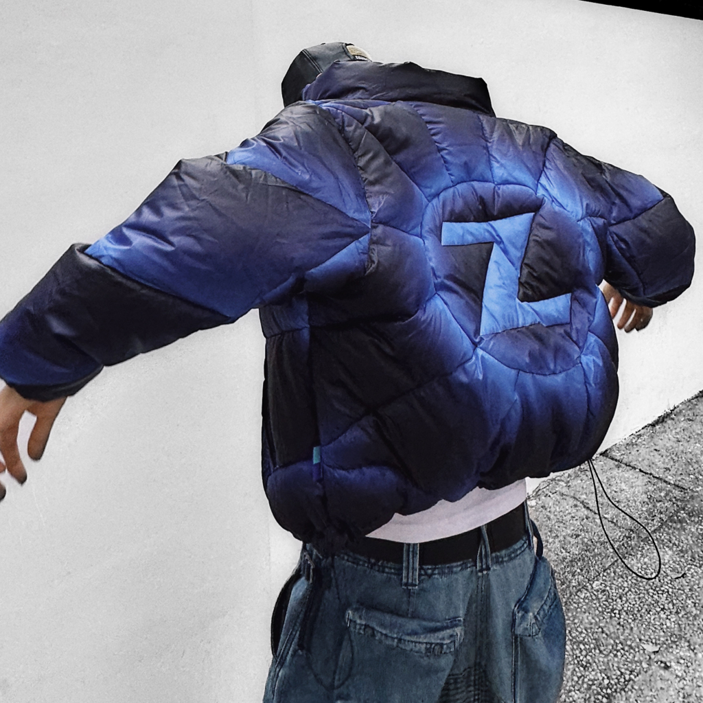 Áo khoác phao dáng boxy crop local brand Clownz Blue Z Puffer Jacket, lót trần bông unisex nam nữ form rộng