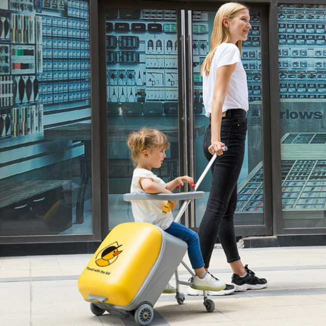 Vali du lịch kiêm xe ngồi 20inch có khóa hải quan chắc,tặng khung an toàn và đệm ngồi kèm sticker cho bé