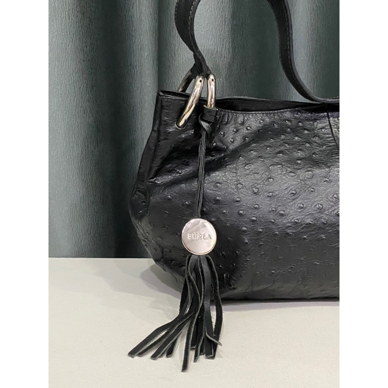 Túi si hiệu PHU LÀ của Ý dáng đeo vai da dập vân đà điểu