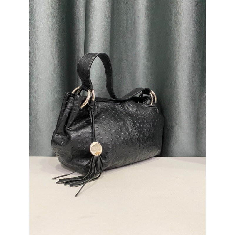 Túi si hiệu PHU LÀ của Ý dáng đeo vai da dập vân đà điểu