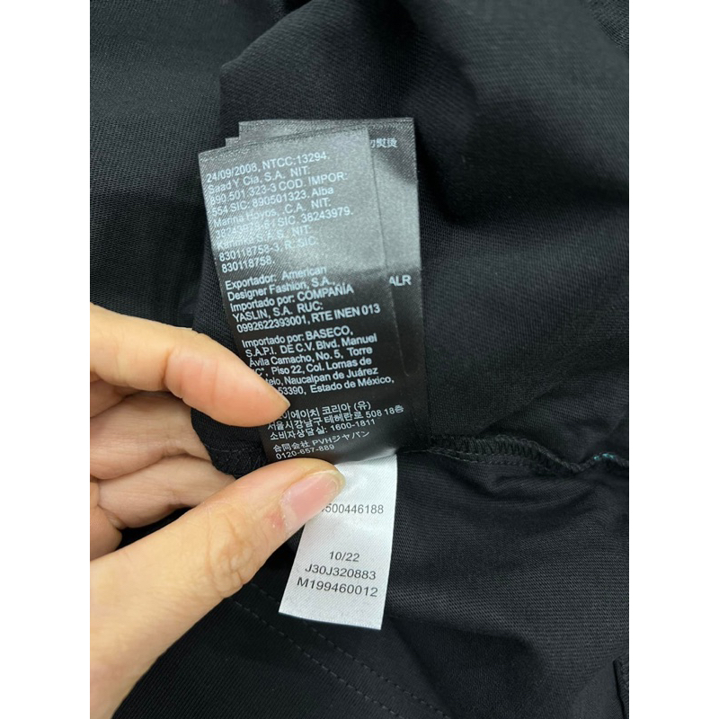 Áo phông Calvin Klein J30J320883