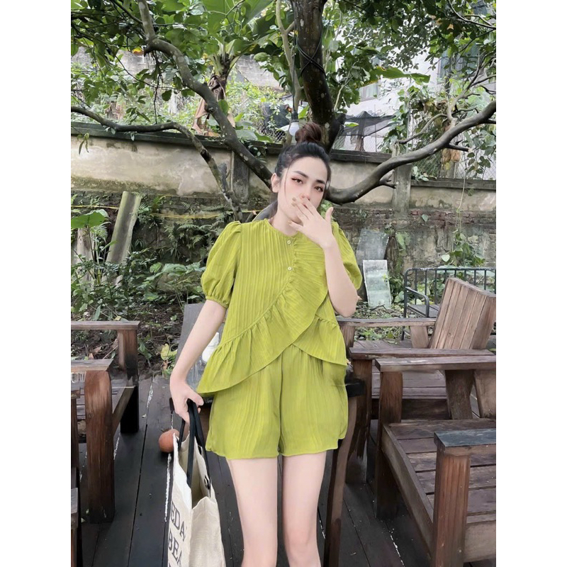 Set Dọc Dừa Bộ Áo Tay Phồng Bèo Chéo + Quần Short Đùi