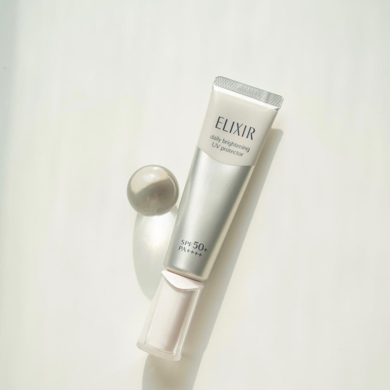 Tinh chất dưỡng da ban ngày Elixir Day Care Revolution Shiseido Skin Care By Age SPF 50+/SPF30+ PA++++