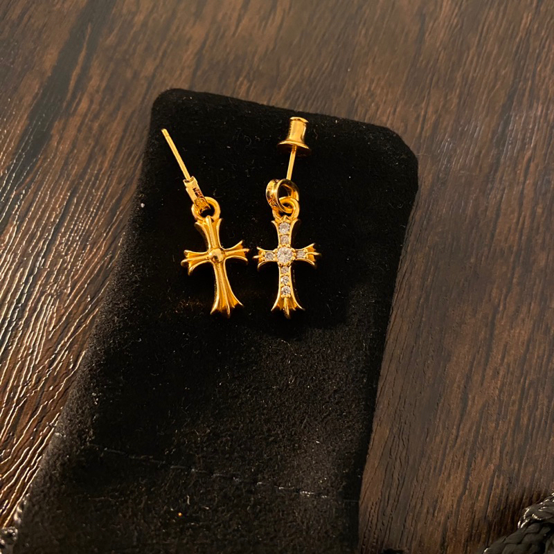 Bông tai cross mạ vàng 22k đính đá Best