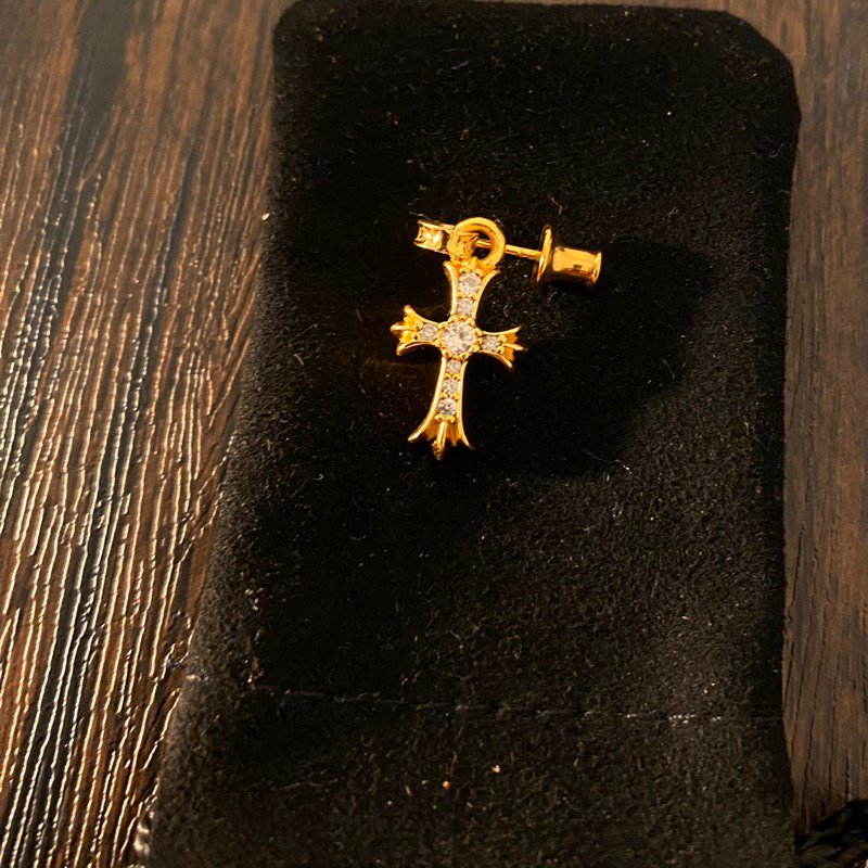 Bông tai cross mạ vàng 22k đính đá Best