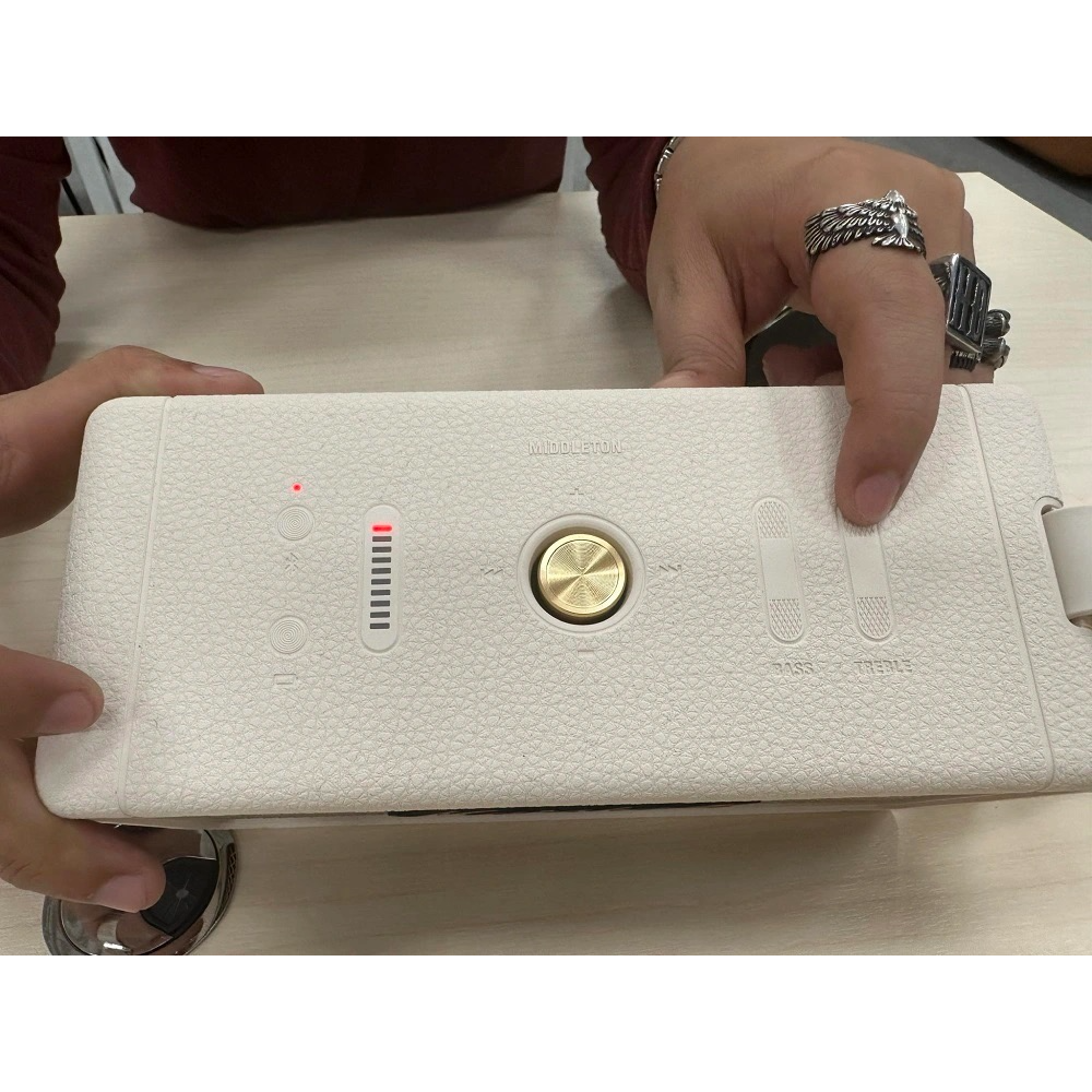 Loa Marshall Middleton