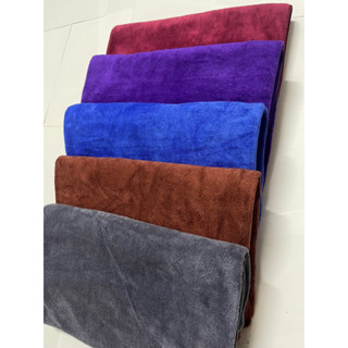 Khăn tắm dày dặn thấm hút nước tốt. Chât liệu microfiber