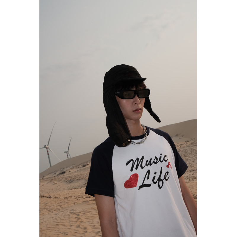Áo thun BLISH - "MUSIC LIFE" White/Navy.