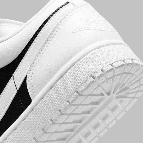 Giày Jordan Low Trắng Đen Cổ Thấp Bản Quản Châu Cao Cấp - Giày thể thao Sneakers AIR JORDAN 1 Low Black and White