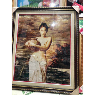 (Đã thêu 33) Tranh thêu cô gái ôm bình hoa nghệ thuật