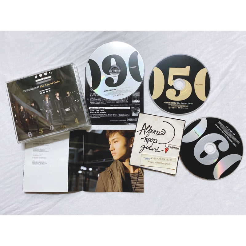 Tvxq Dbsk  mini album Nhật The secret code đã khui seal, gồm 2 CD DVD và photobook như hình.