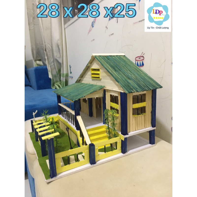 Mô hình nhà sàn làm từ tăm tre