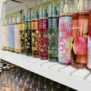 Xịt thơm toàn thân - body mist bath & body works