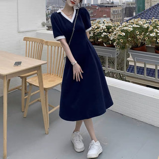 Đầm xanh đen cổ V phối trắng